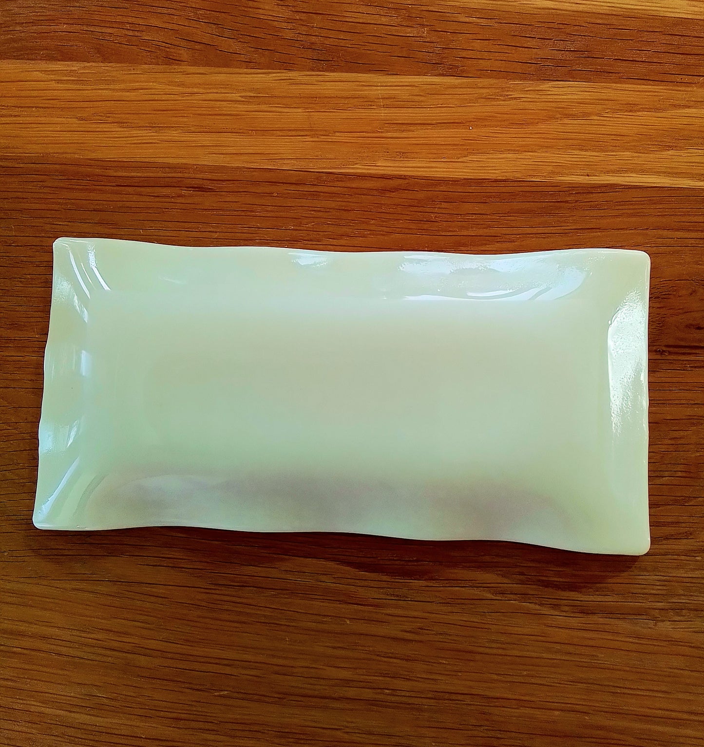 Cream Luminescent Wave Dish